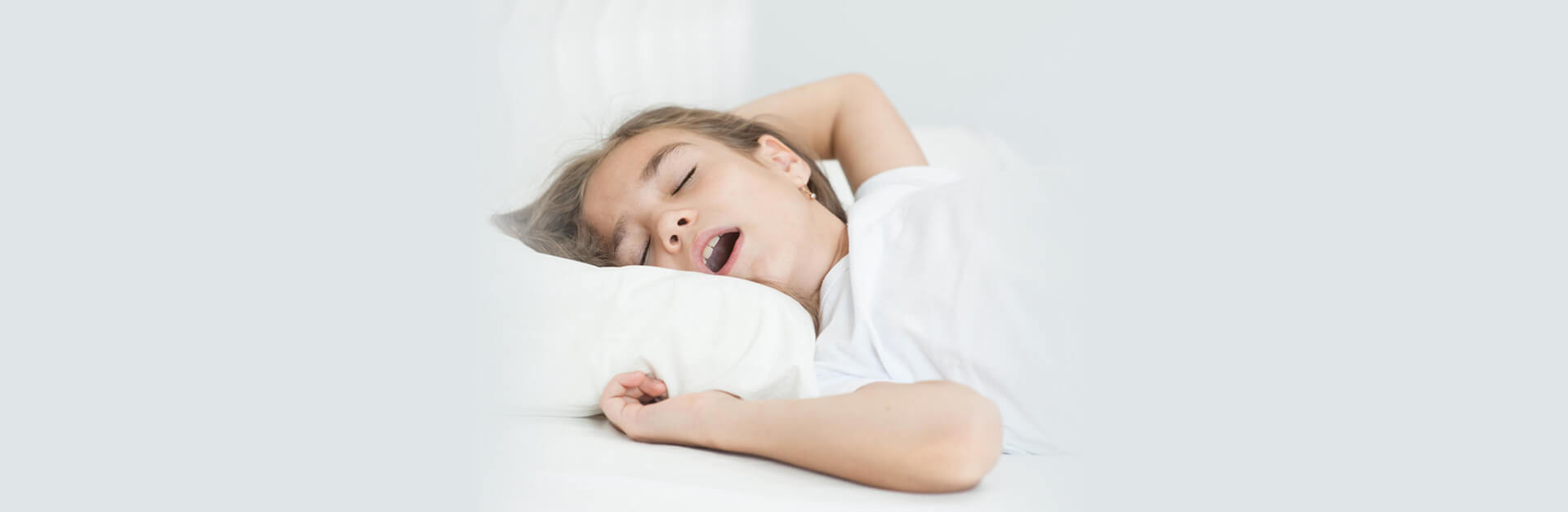 9 SIGNS THAT YOUR CHILD IS SLEEPING OR BREATHING WITH AN OPEN MOUTH
