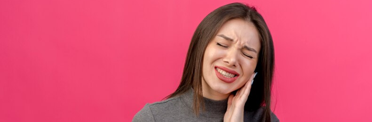TMJ vs. Regular Jaw Pain: Why You Need a Specialist in India